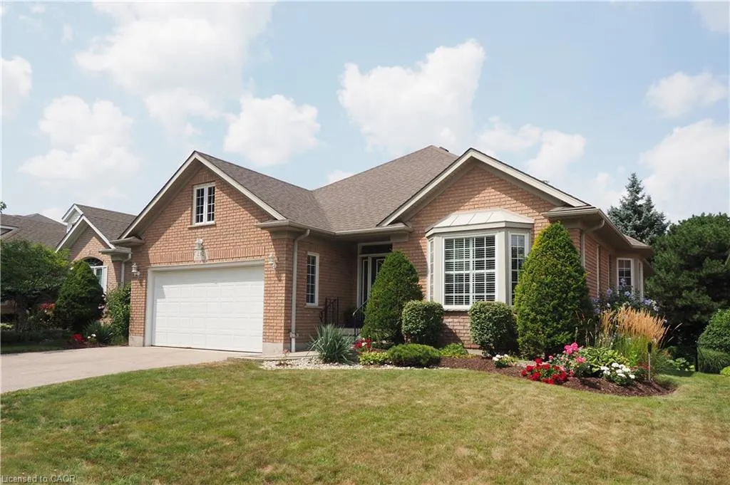 212 The Lions Gate