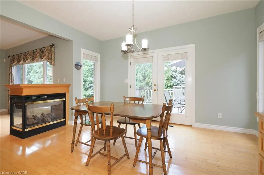 212 The Lions Gate