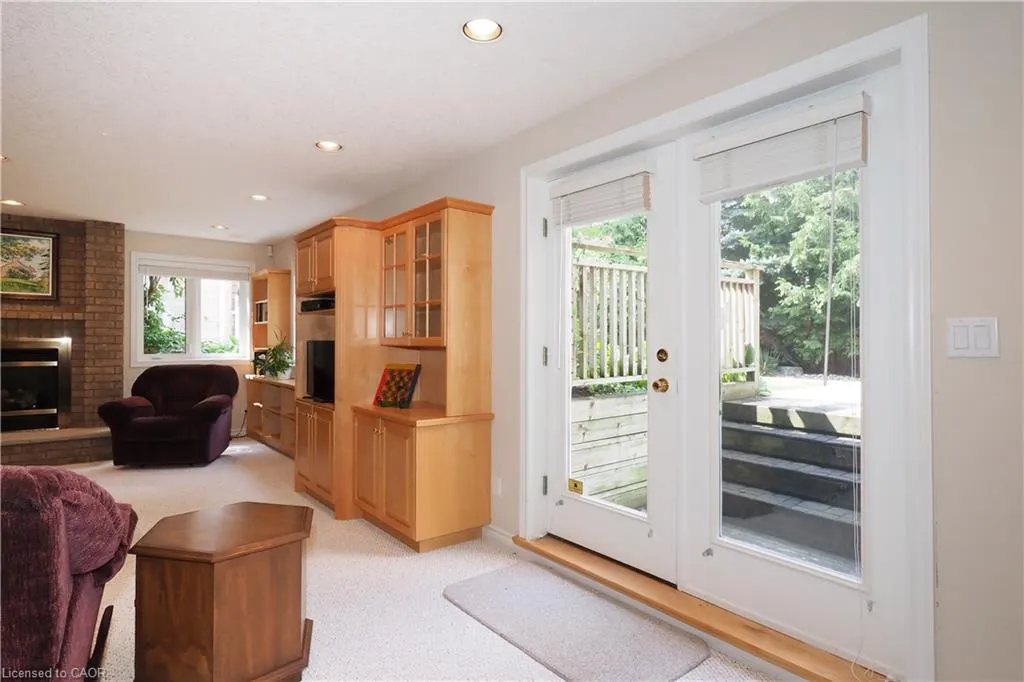 212 The Lions Gate