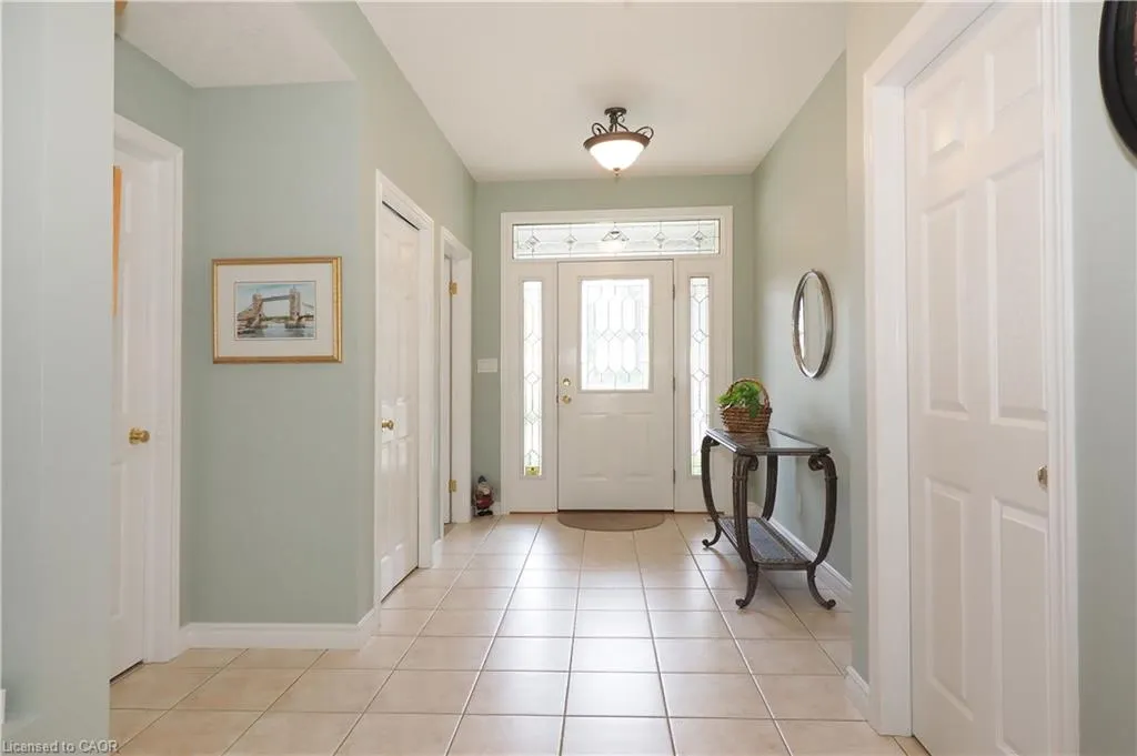 212 The Lions Gate