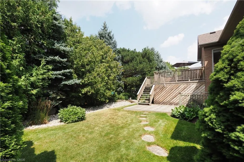 212 The Lions Gate
