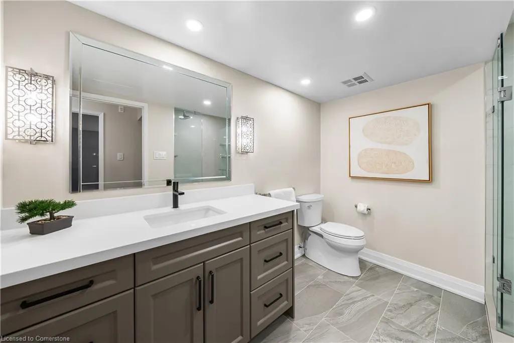 2210 Lakeshore Road, #104