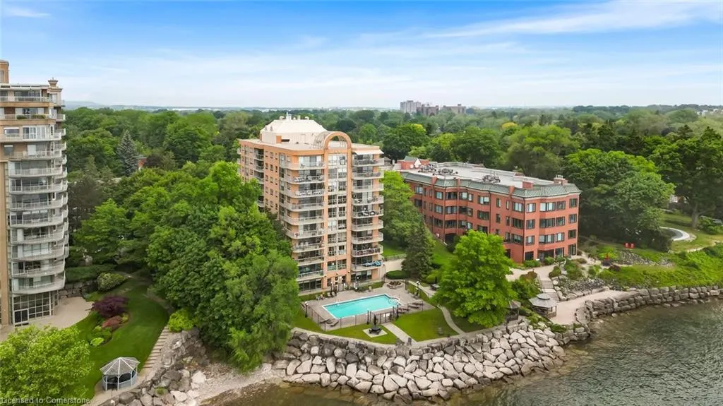2210 Lakeshore Road, #104