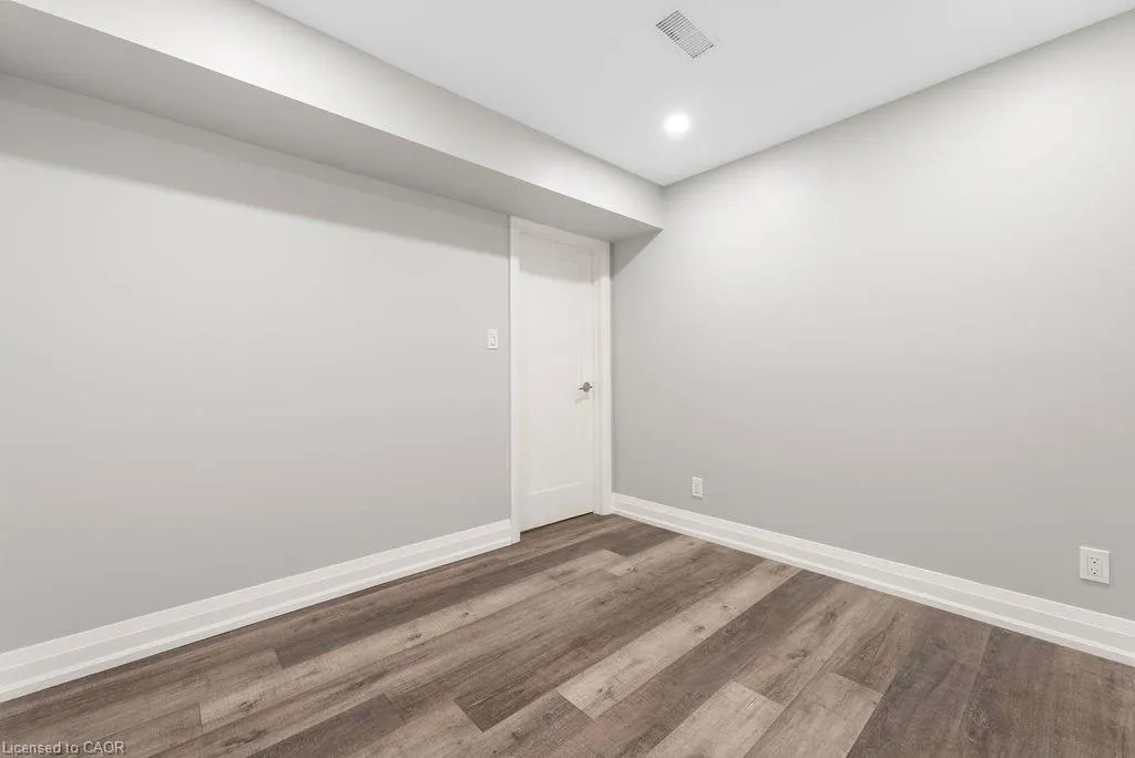143 Speyside Drive