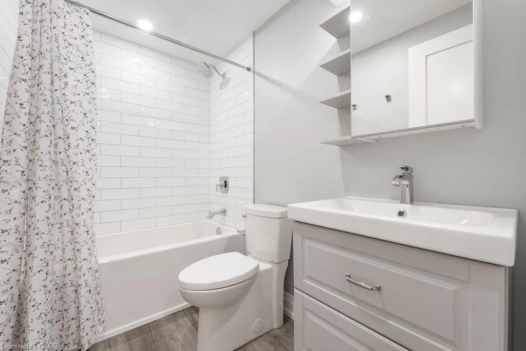 143 Speyside Drive