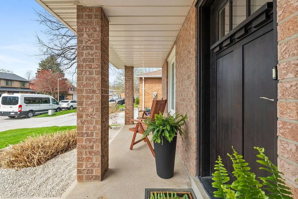 143 Speyside Drive