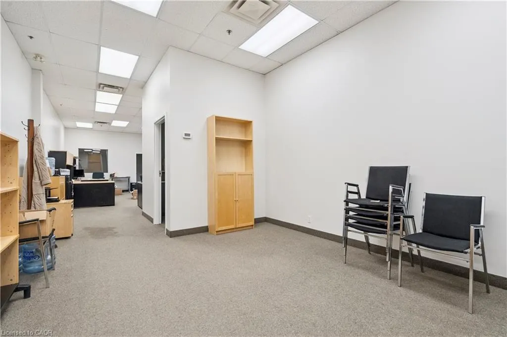 777 Guelph Line, #212
