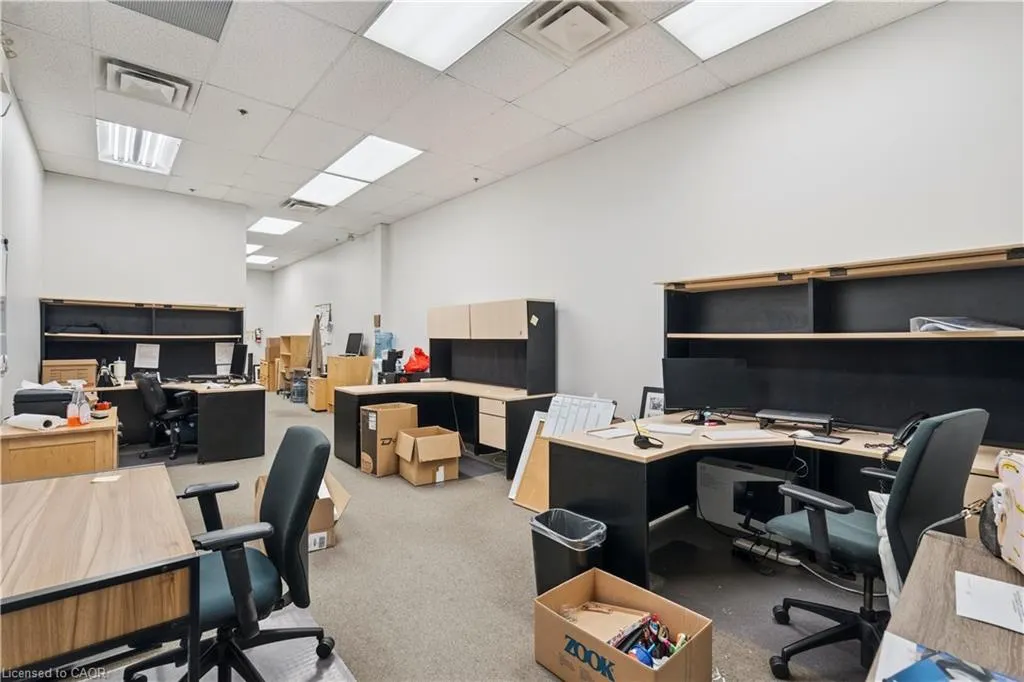 777 Guelph Line, #212