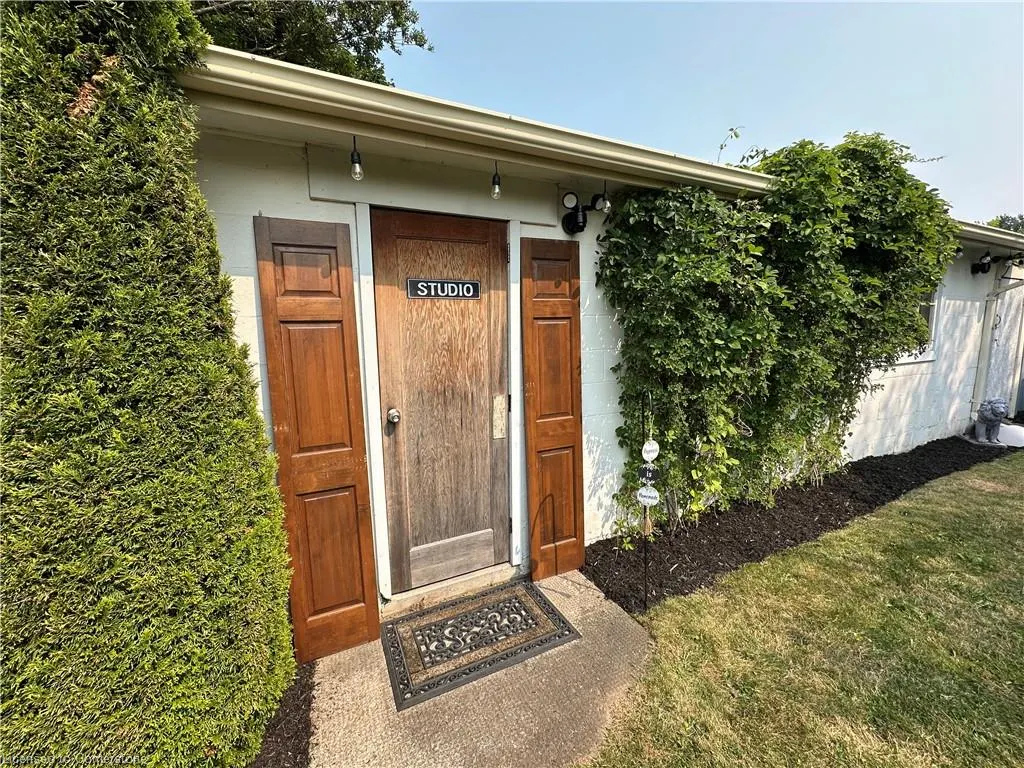 6000 Mayfair Drive