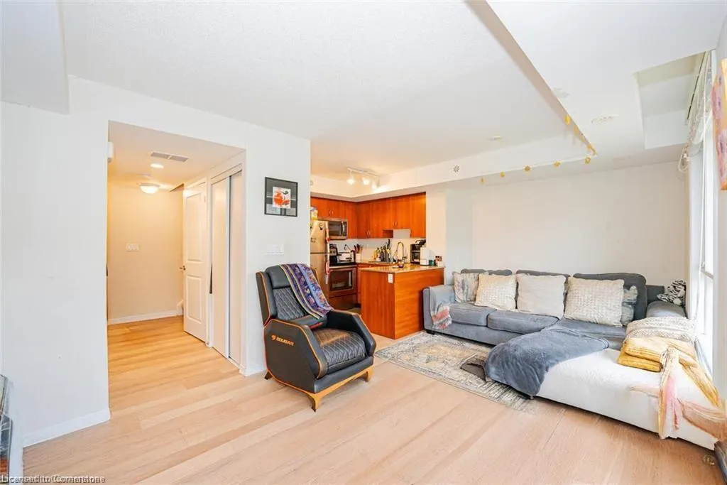 1070 Progress Avenue, #306