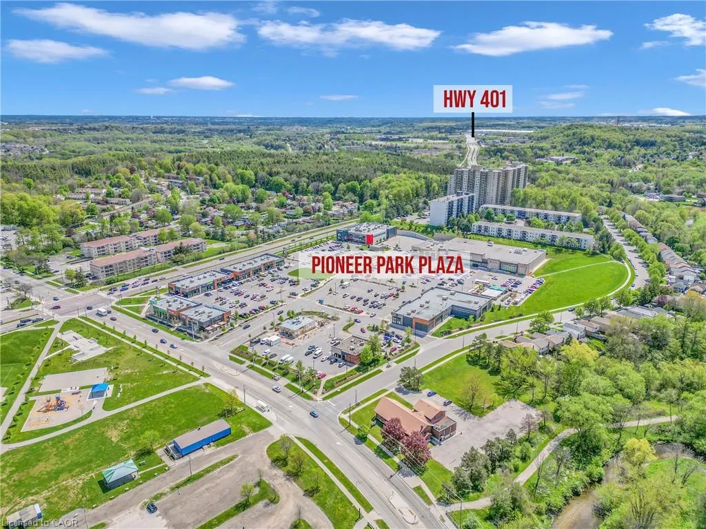 121 Hollybrook Trail
