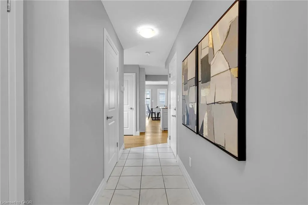 121 Hollybrook Trail
