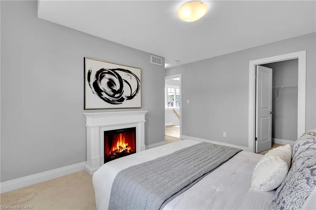 121 Hollybrook Trail