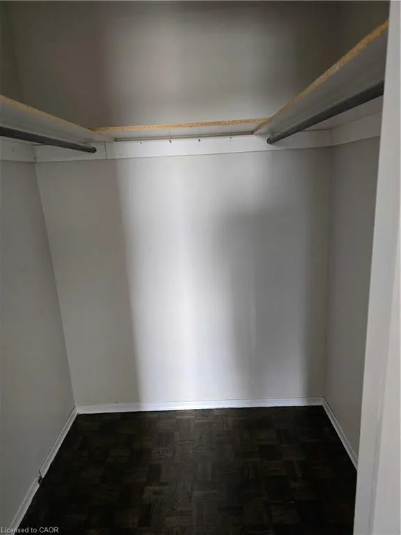 5291 Lakeshore Road, #101