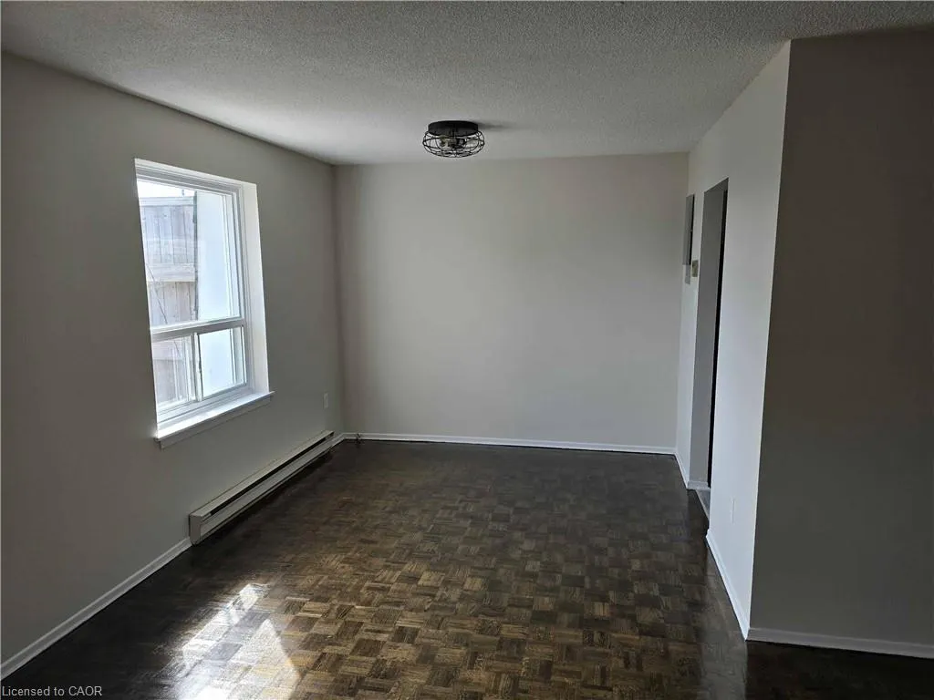 5291 Lakeshore Road, #101