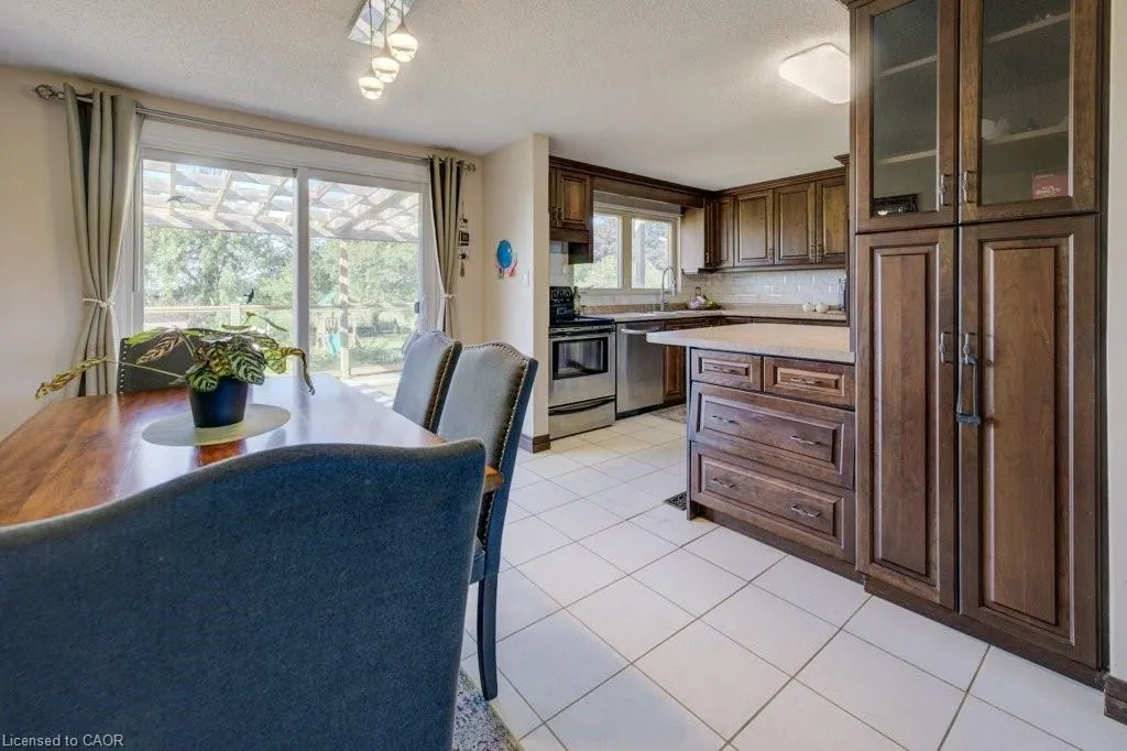 5888 Wellington Rd 7