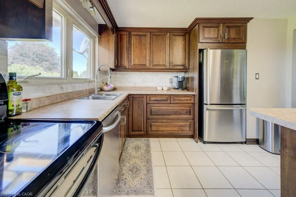 5888 Wellington Rd 7