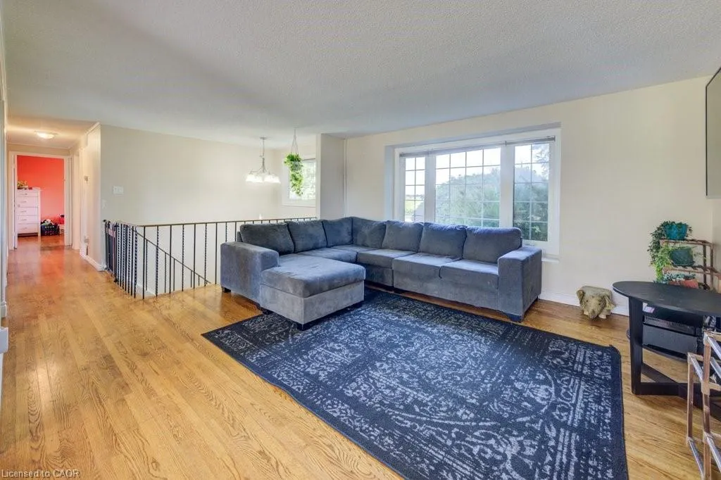 5888 Wellington Rd 7