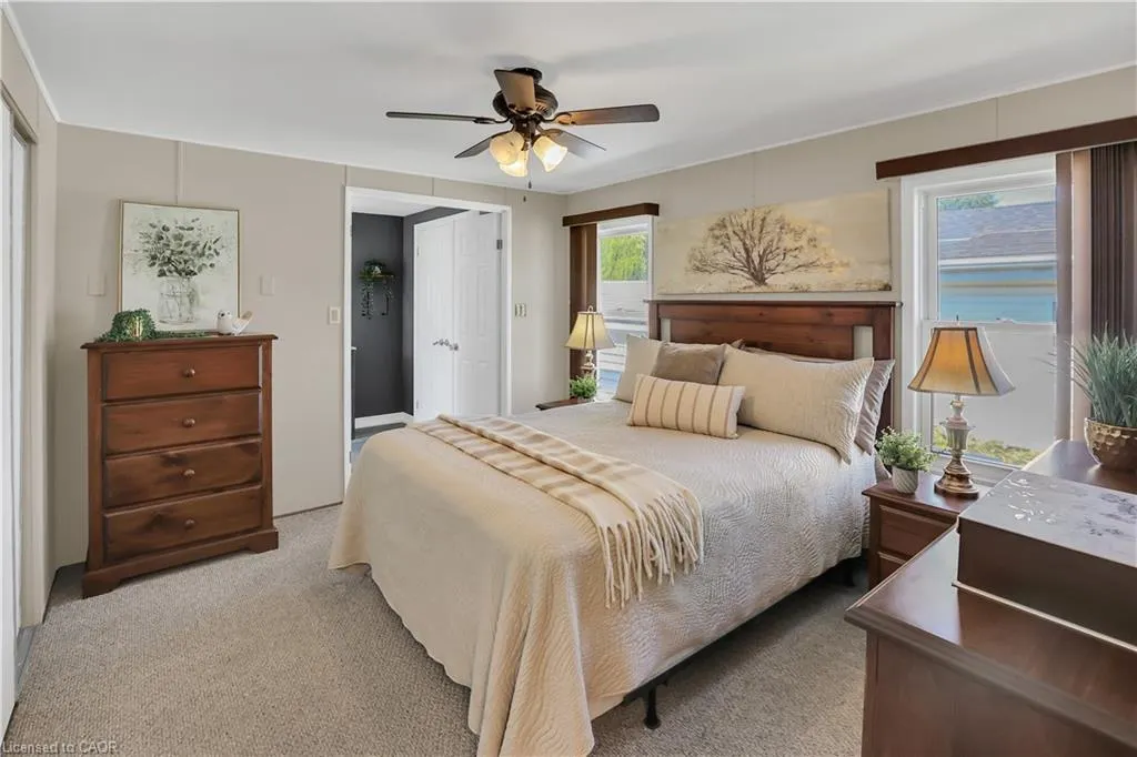 4450 Timothy Lane