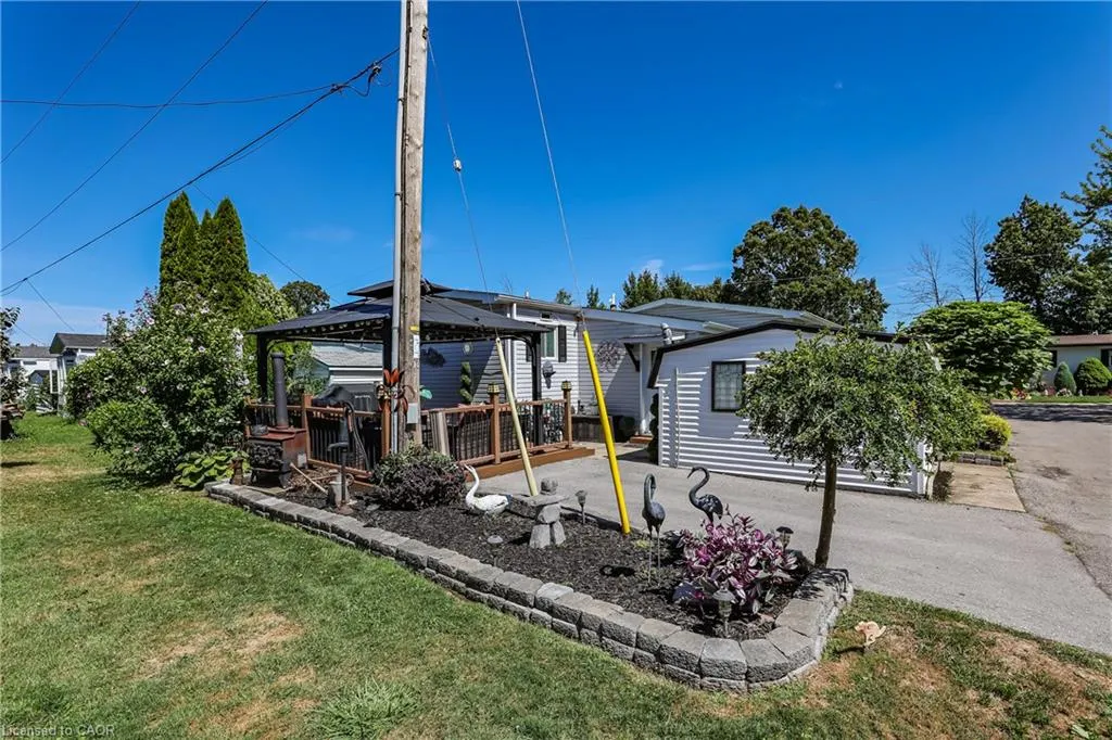 4450 Timothy Lane