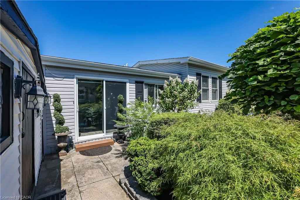 4450 Timothy Lane