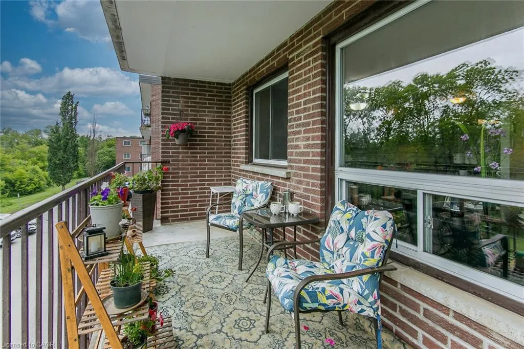 30 Avalon Place, #203