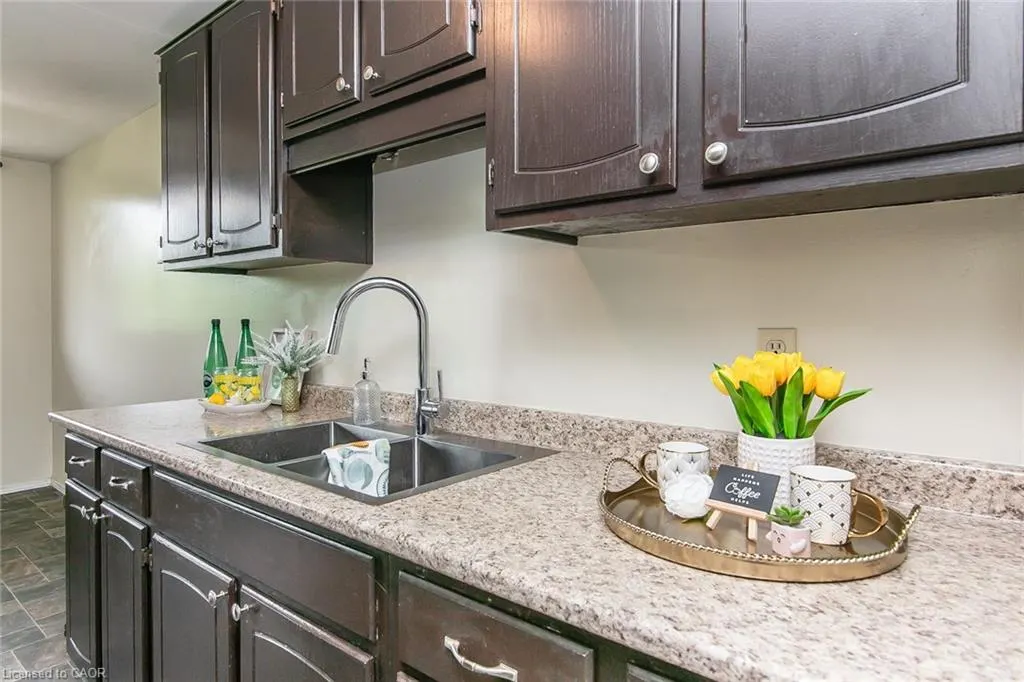 30 Avalon Place, #203