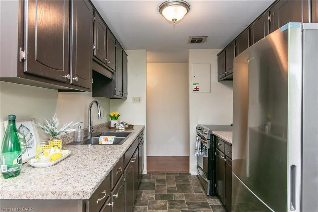 30 Avalon Place, #203