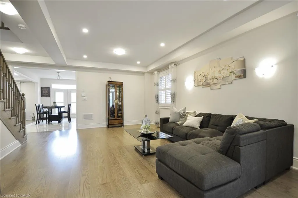 81 Attwater Drive