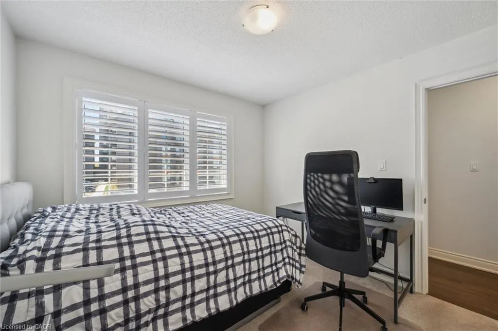 29 Riverwalk Drive