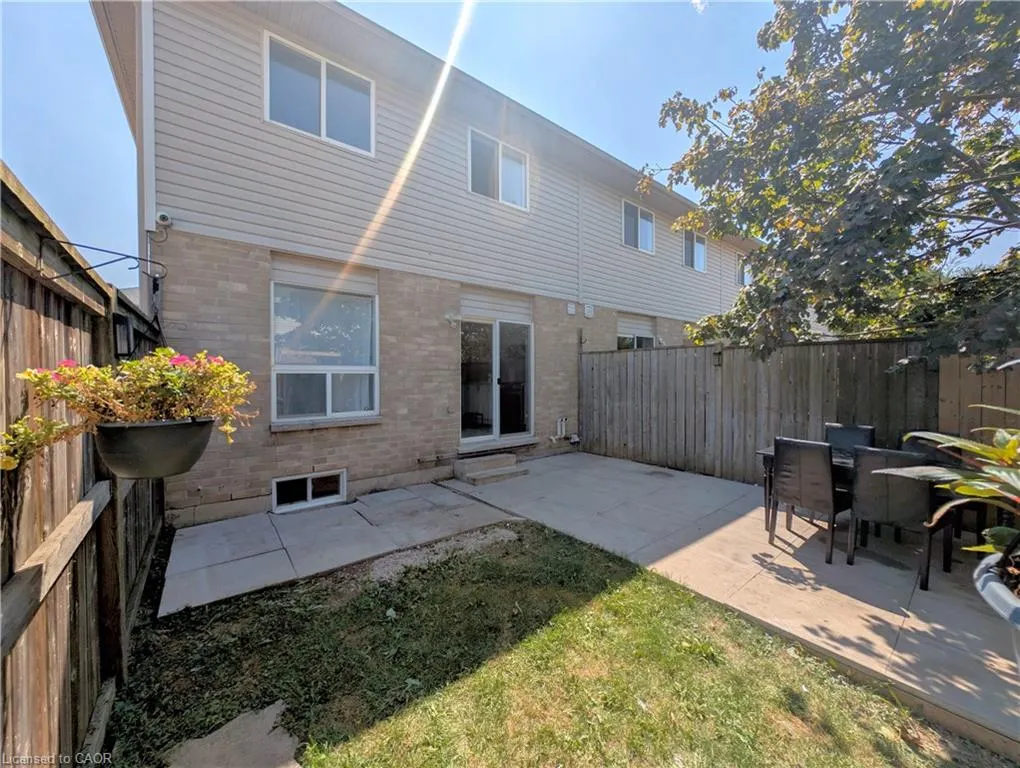 39 Pinewoods Drive, #5