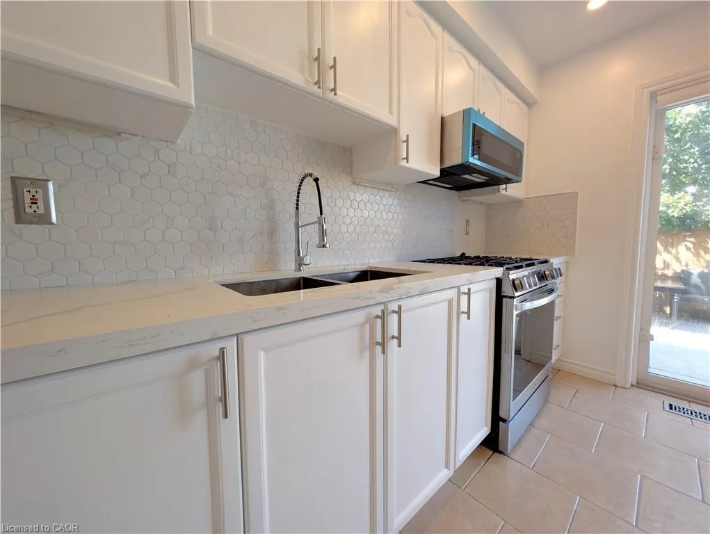 39 Pinewoods Drive, #5