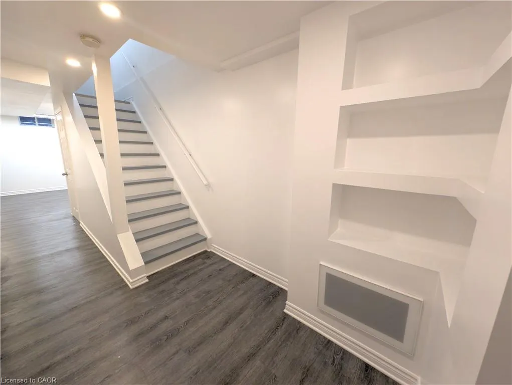 39 Pinewoods Drive, #5