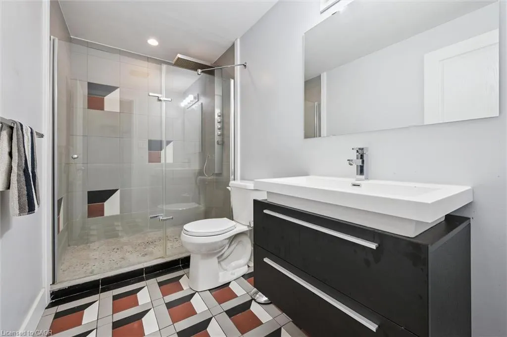 900 Doon Village Road, #4