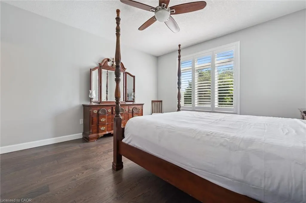 900 Doon Village Road, #4