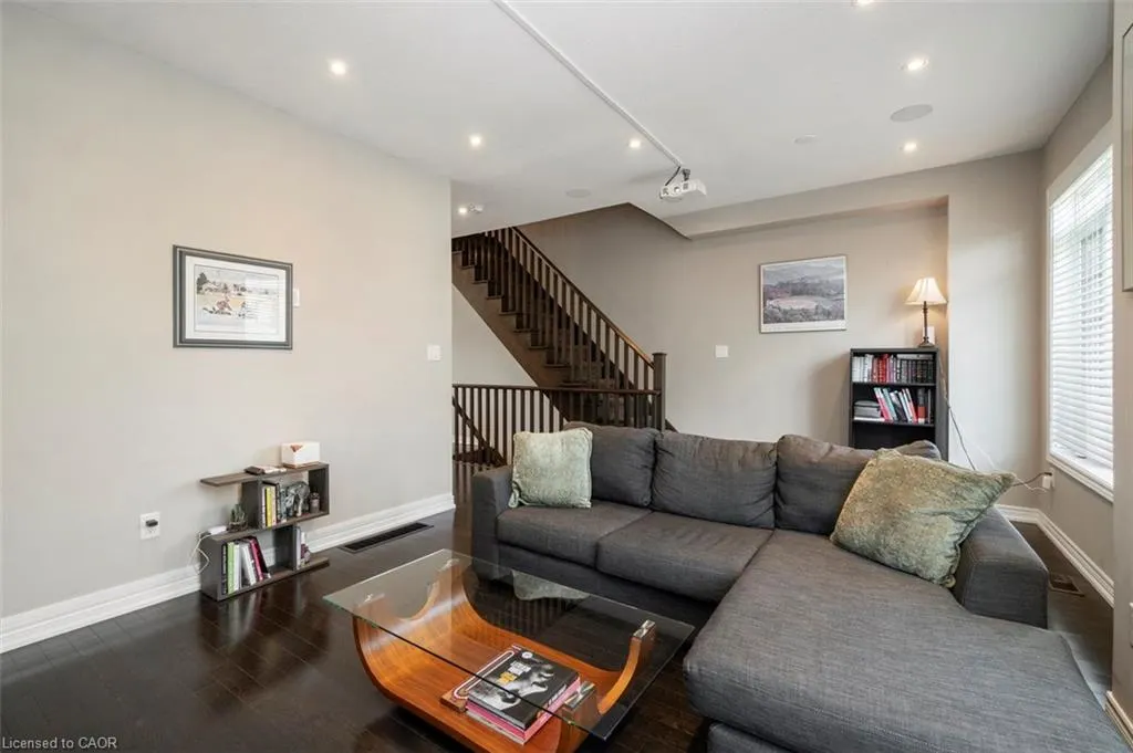 215 Dundas Street E, #9