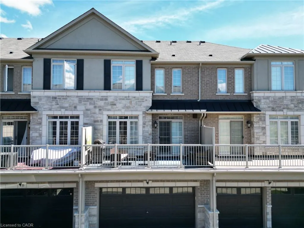 215 Dundas Street E, #9