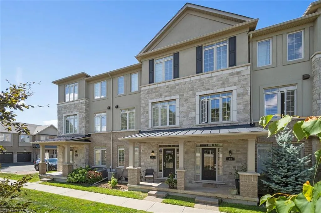 215 Dundas Street E, #9
