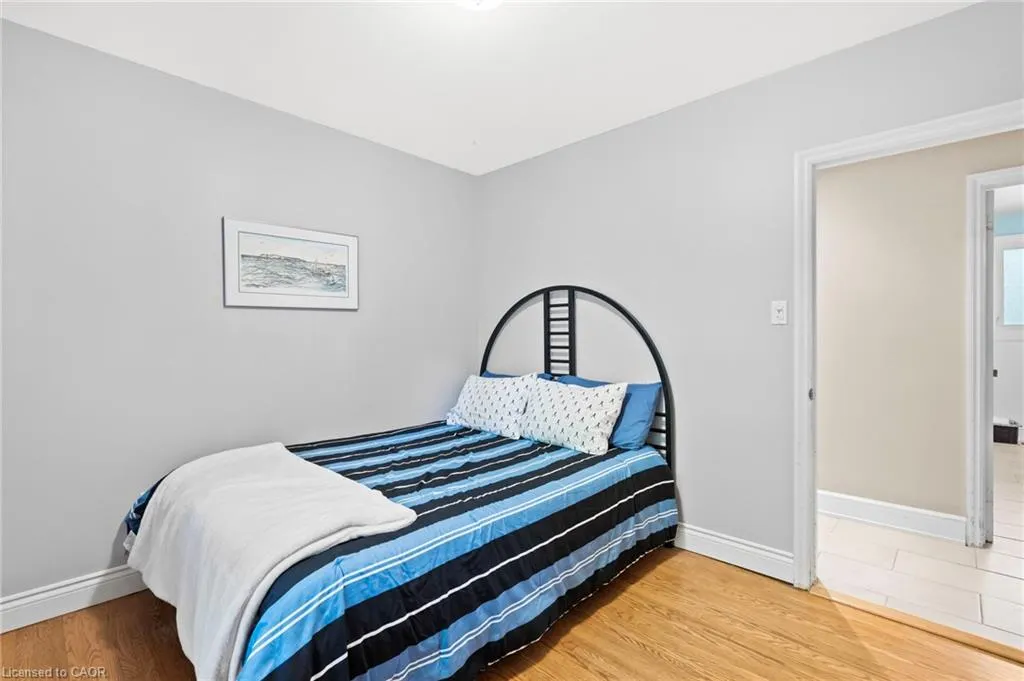1867 Will Scarlett Drive