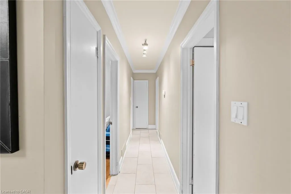 1867 Will Scarlett Drive