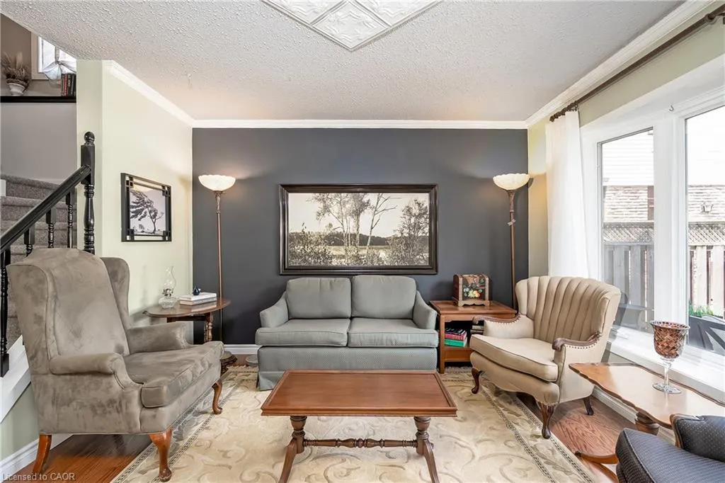 2407 Hemlock Court