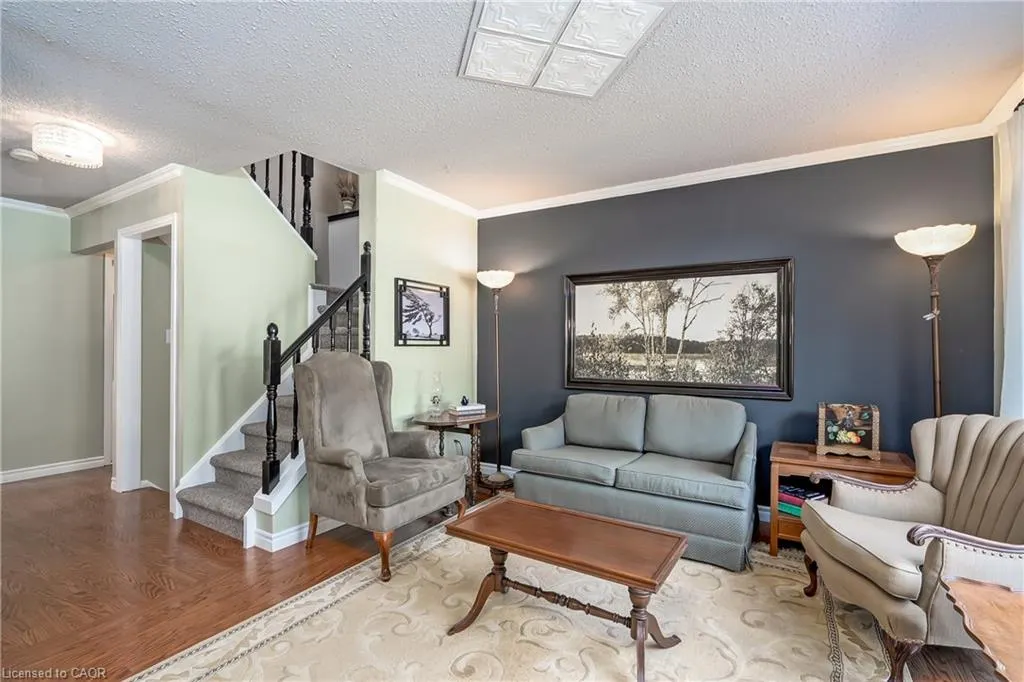 2407 Hemlock Court