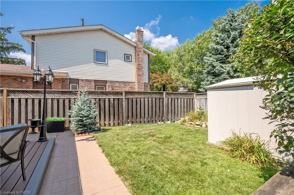 2407 Hemlock Court