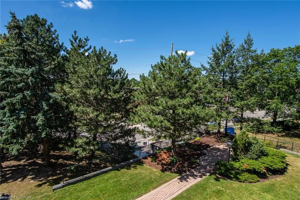 375 King Street N, #306