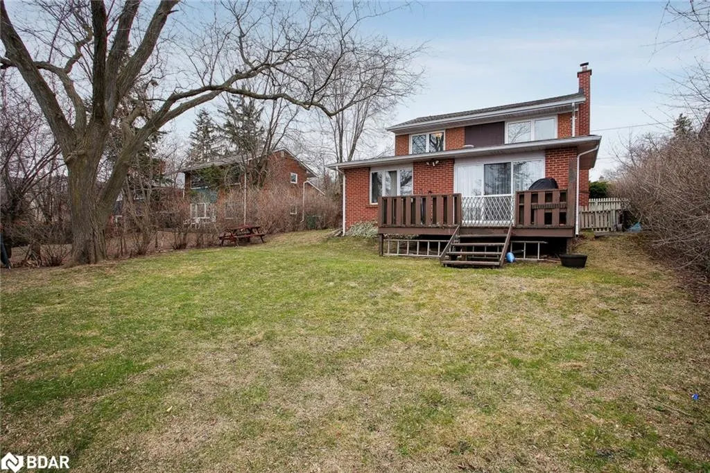 123 Vista Drive