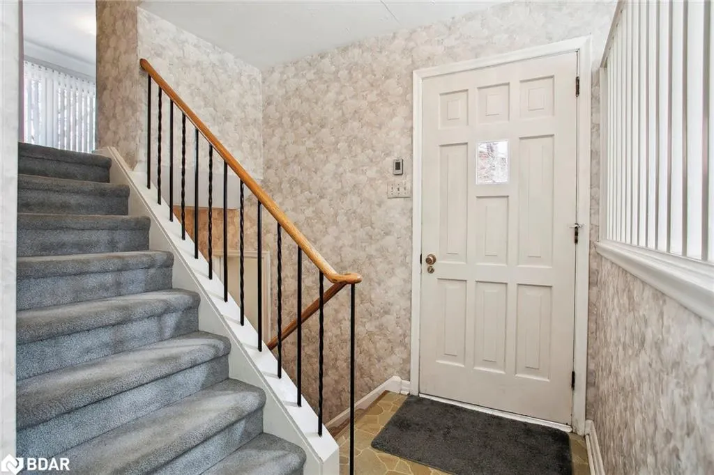 123 Vista Drive