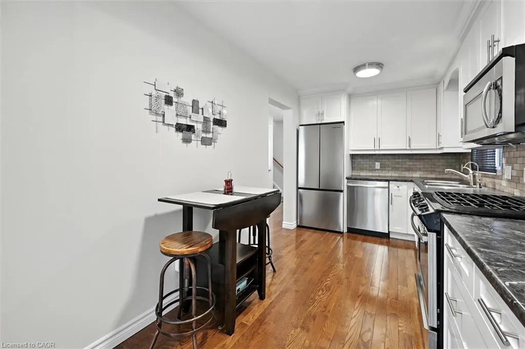 479 Taylor Crescent