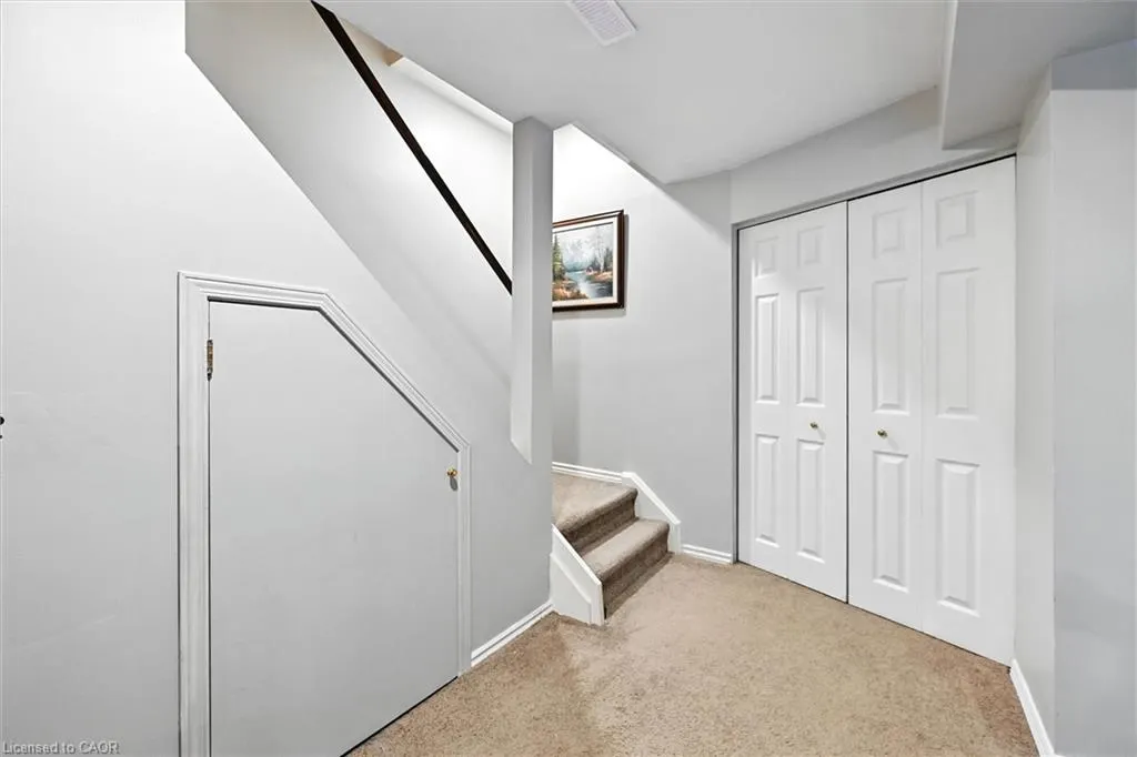 479 Taylor Crescent