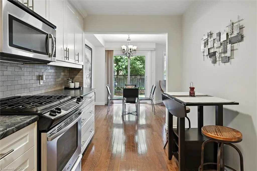 479 Taylor Crescent