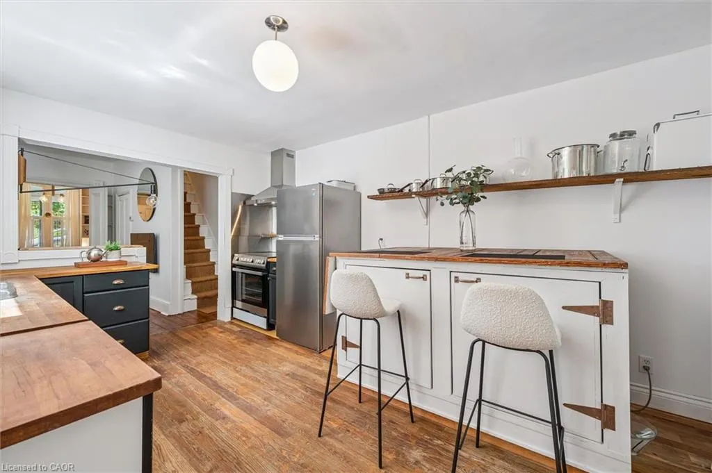 80 Cork Street W